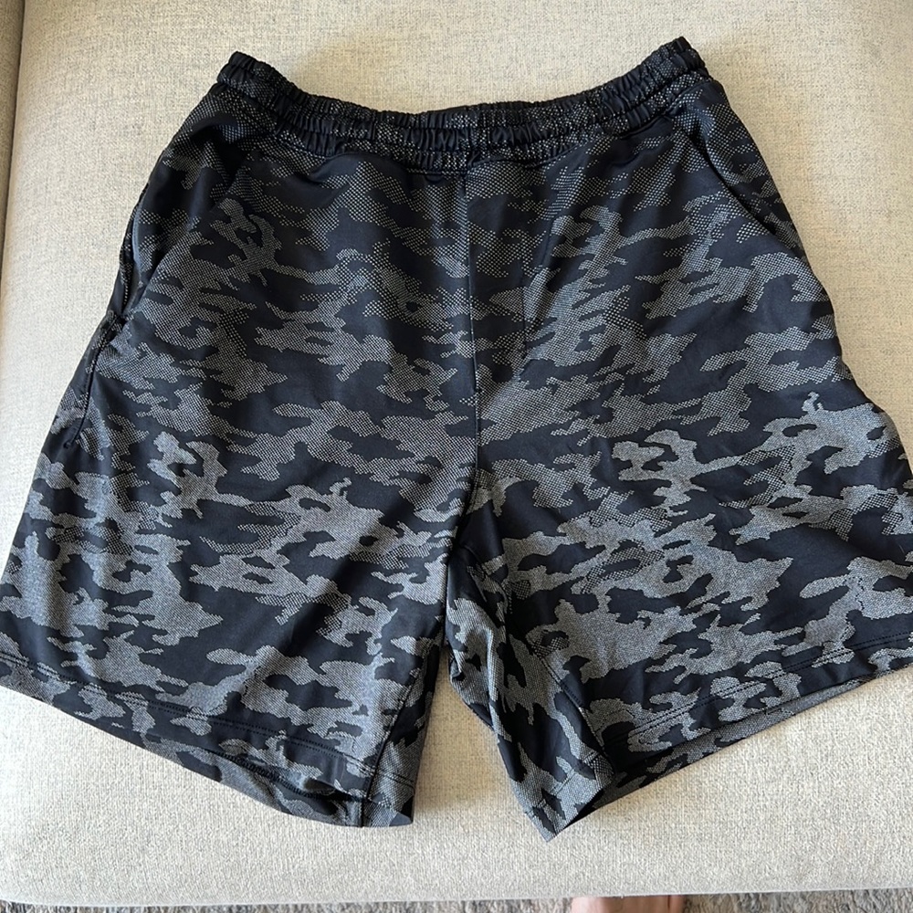 Mens Lululemon shorts